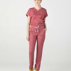 Mediclo Scrub Set in Mauve XS